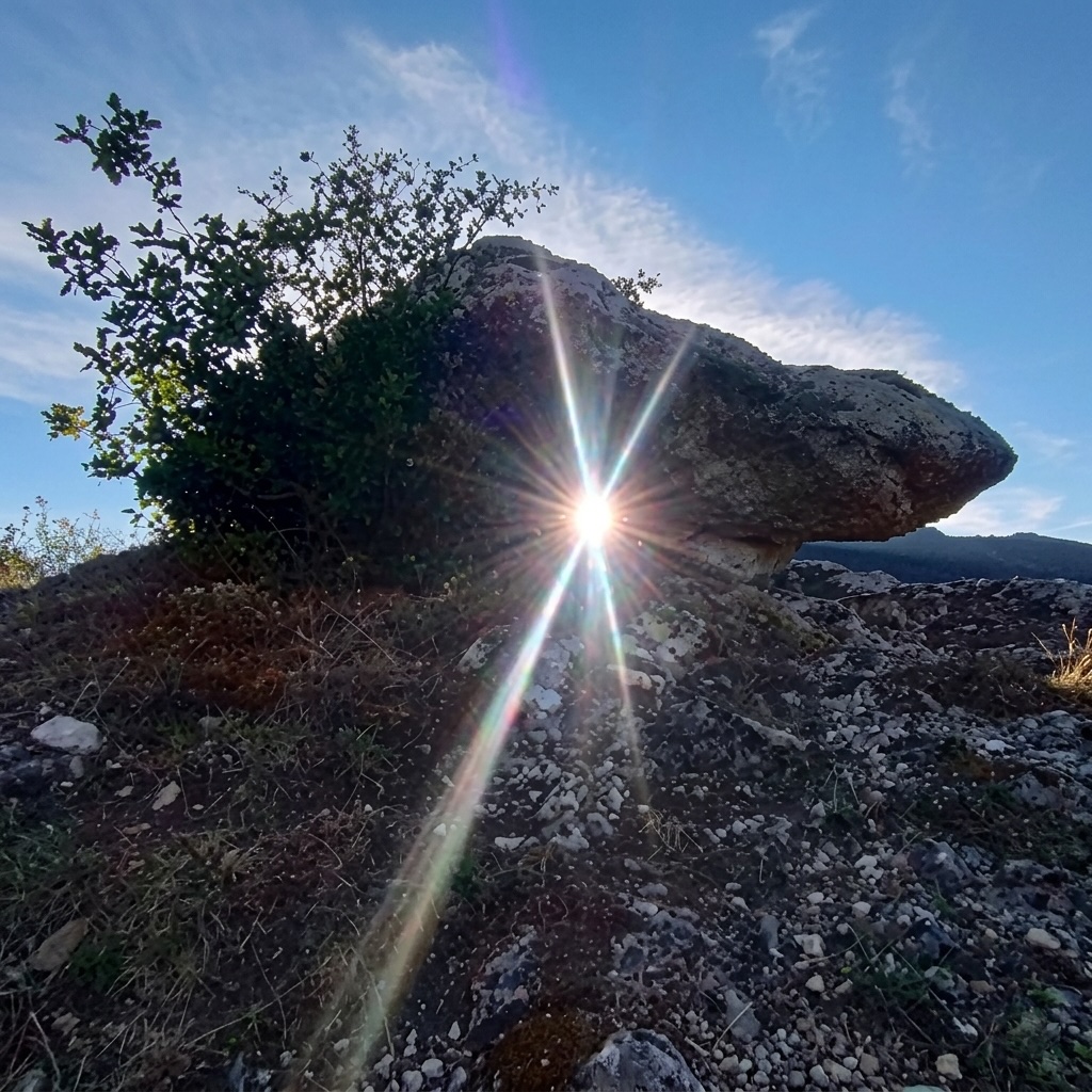 Dolmen de Sem à l'équinoxe